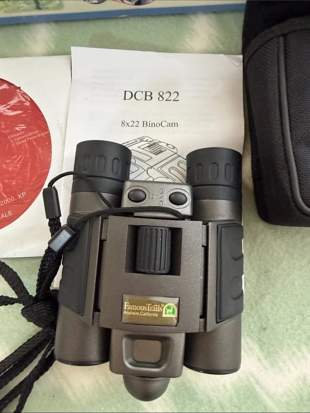 Vintage Famous Trails 4-in-1 Bino-Camera DCB-822 Digital Binoculars (Black)